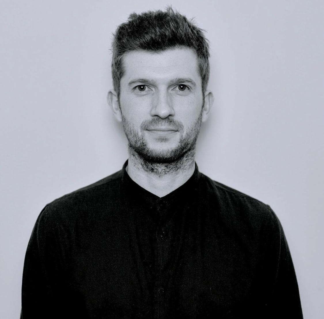 DOMINIK HOFFMANN